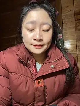 violet-00 online show from 11/28/25, 01:08