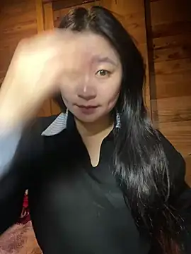 violet-00 online show from 02/16/26, 01:57