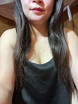 violet-00 online show from 05/15/26, 10:50