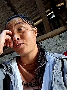 xuxulovezz online show from 10/04/25, 03:04