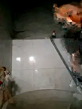 xuxulovezz online show from 10/21/25, 11:33