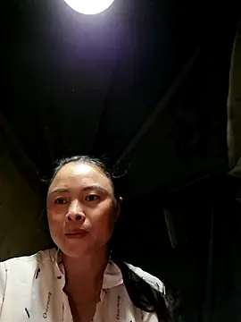 xuxulovezz online show from 11/02/25, 01:57