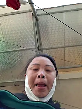 xuxulovezz online show from 11/26/25, 11:39