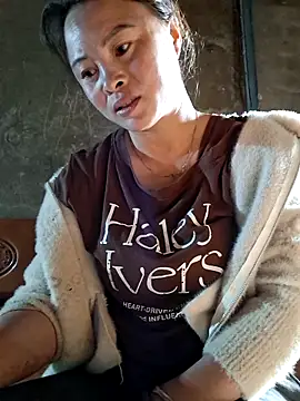 xuxulovezz online show from 03/18/26, 01:53