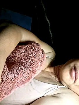 xuxulovezz online show from 03/18/26, 01:58