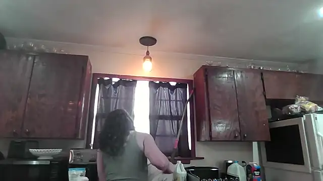 brunettebabexo3 online show from 04/15/26, 09:26