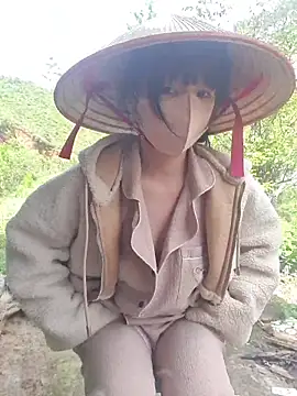 Helen-Tran online show from 11/12/25, 02:45