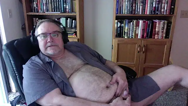 Vinyl22xh online show from 04/24/26, 09:17