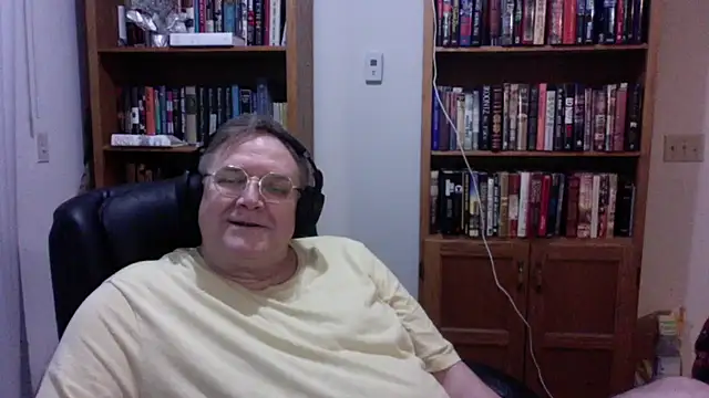 Vinyl22xh online show from 06/22/26, 02:57