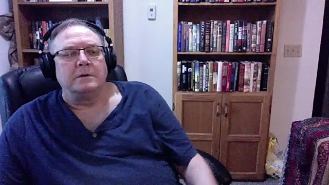 Vinyl22xh online show from 07/16/26, 01:00
