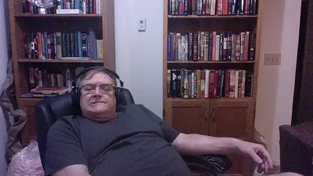 Vinyl22xh online show from 07/31/26, 02:11