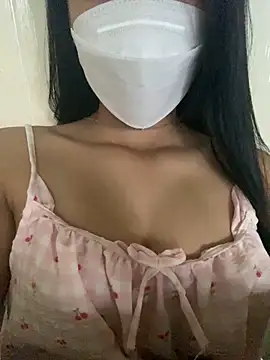 Snapshot of Linh247380 chatting on 09/26/25, 02:15 Linh247380 online show from 09/26/25, 02:15