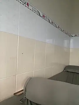 Snapshot of Linh247380 chatting on 10/10/25, 03:38 Linh247380 online show from 10/10/25, 03:38