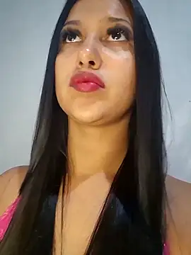 Snapshot of graziele00 chatting on 05/21/26, 11:50 graziele00 online show from 05/21/26, 11:50