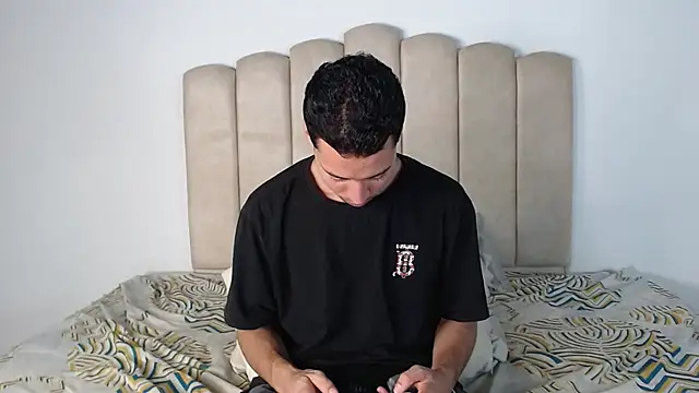 aroncooper1 online show from 03/07/26, 05:04