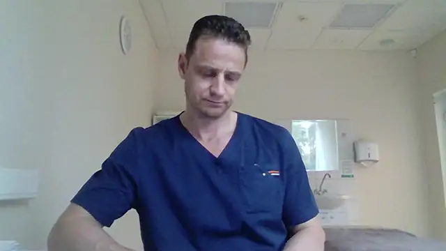Snapshot of Freeze_Fire chatting on 09/27/25, 02:22 Freeze Fire online show from 09/27/25, 02:22