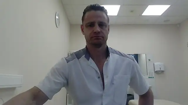 Snapshot of Freeze_Fire chatting on 10/06/25, 05:27 Freeze Fire online show from 10/06/25, 05:27
