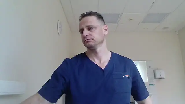 Snapshot of Freeze_Fire chatting on 10/14/25, 05:41 Freeze Fire online show from 10/14/25, 05:41