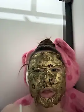 Snapshot of kanaka99 chatting on 09/23/25, 04:43 kanaka99 online show from 09/23/25, 04:43