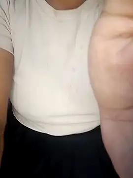 LylyCii96 online show from 10/20/25, 11:21