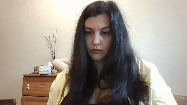 Snapshot of Feymaria chatting on 10/13/25, 06:02 Feymaria online show from 10/13/25, 06:02
