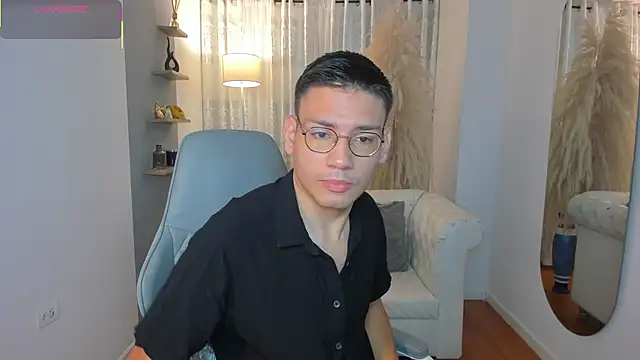 marcuswildx online show from 10/02/25, 11:17