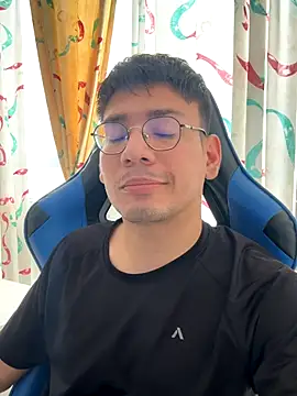 marcuswildx online show from 12/03/25, 03:10