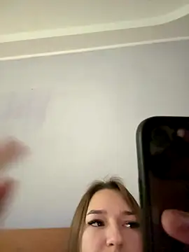 Snapshot of LinChka5789 chatting on 10/10/25, 07:57 LinChka5789 online show from 10/10/25, 07:57