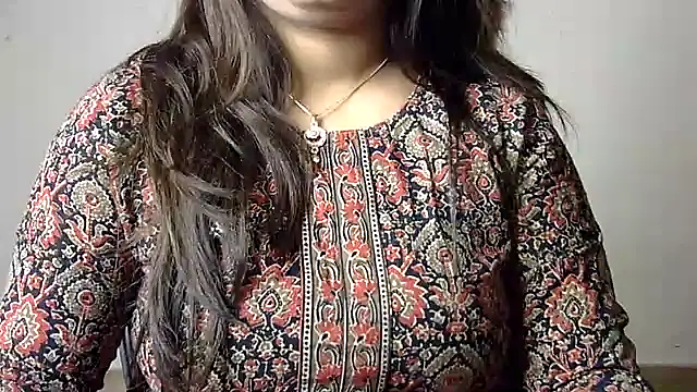 Aaliya02 online show from 06/21/26, 03:31