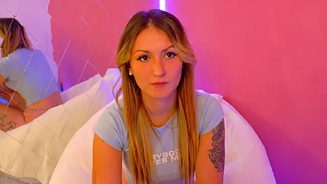 Anaayss  online show from 09/30/25, 04:50