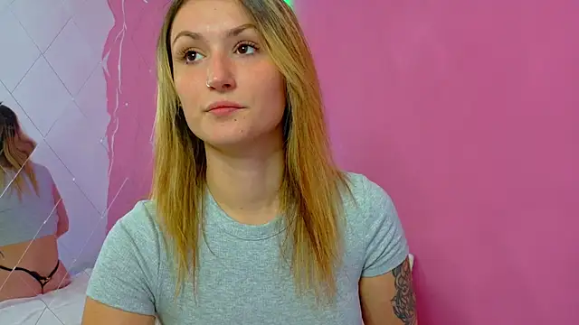 Anaayss  online show from 10/24/25, 04:53