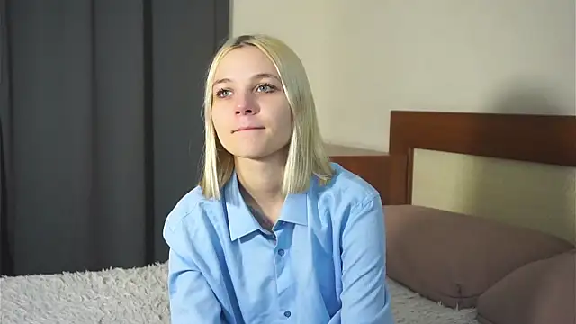 KelleDomin online show from 10/17/25, 07:05