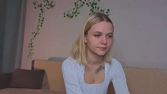 KelleDomin online show from 11/21/25, 07:23