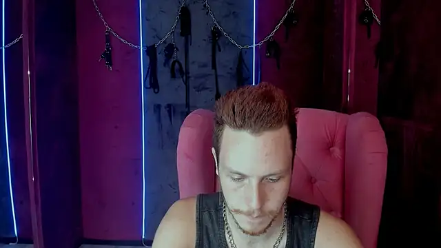 LeoMooree online show from 10/16/25, 04:52