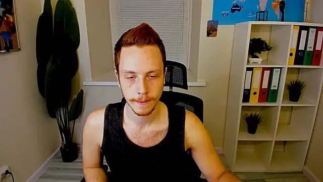 LeoMooree online show from 10/20/25, 04:07