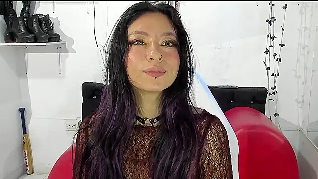 Snapshot of ValeryTatto chatting on 07/02/26, 12:44 ValeryTatto online show from 07/02/26, 12:44