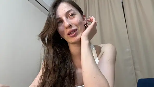 Prettyyy Angel online show from 05/23/26, 07:40
