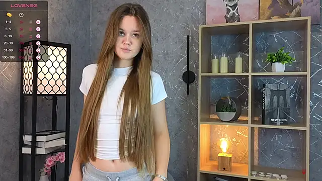 ElenoreReth online show from 10/04/25, 03:21