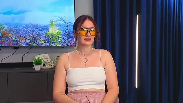 MarlaSemonick online show from 10/03/25, 07:22