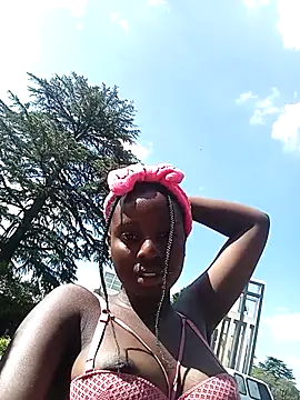 HotPetite 25 online show from 10/17/25, 01:03