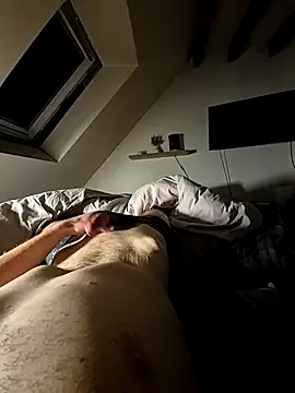 Snapshot of Mrmbw chatting on 11/01/25, 11:29 Mrmbw online show from 11/01/25, 11:29