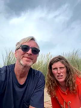 Snapshot of HOTkarenhot chatting on 10/01/25, 12:55 HOTkarenhot online show from 10/01/25, 12:55