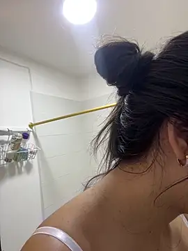 IsabellaJoness  online show from 10/09/25, 11:41