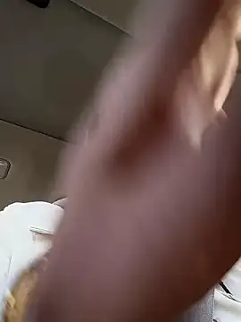 Snapshot of theking1_1 chatting on 12/14/25, 05:18 theking1 1 online show from 12/14/25, 05:18