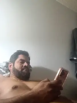 Snapshot of theking1_1 chatting on 02/07/26, 06:39 theking1 1 online show from 02/07/26, 06:39