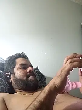 Snapshot of theking1_1 chatting on 02/08/26, 04:38 theking1 1 online show from 02/08/26, 04:38