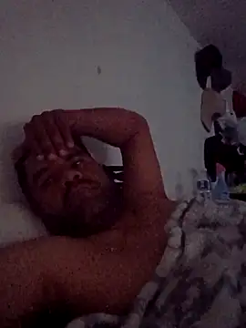 Snapshot of theking1_1 chatting on 04/07/26, 12:11 theking1 1 online show from 04/07/26, 12:11