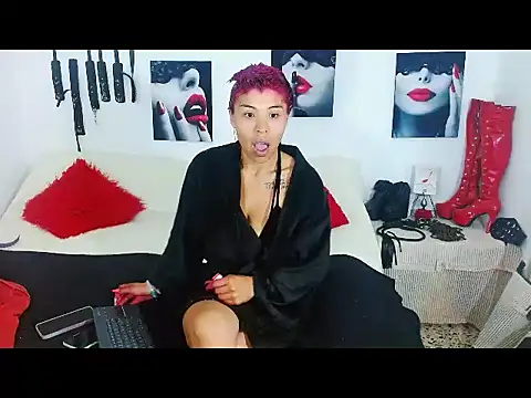 Snapshot of mylygrey chatting on 05/09/26, 11:48 mylygrey online show from 05/09/26, 11:48