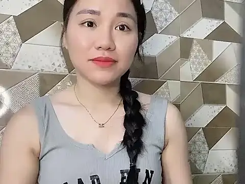 Snapshot of Ara4865 chatting on 10/01/25, 04:18 Ara4865 online show from 10/01/25, 04:18