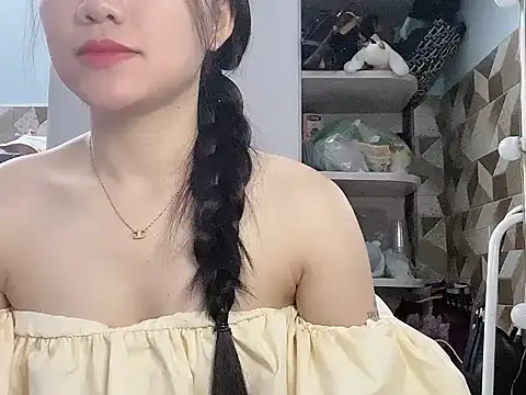 Snapshot of Ara4865 chatting on 10/03/25, 03:20 Ara4865 online show from 10/03/25, 03:20